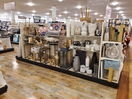 Department Store «HomeGoods», reviews and photos, 65 Commerce Way, Seekonk, MA 02771, USA
