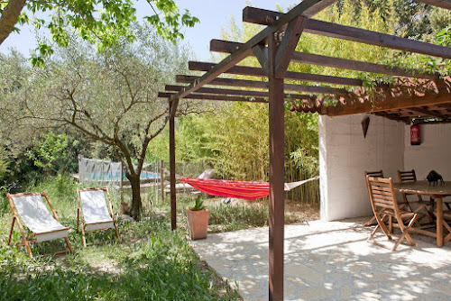 Lodge Gite avec piscine dans l'Hérault Restinclières