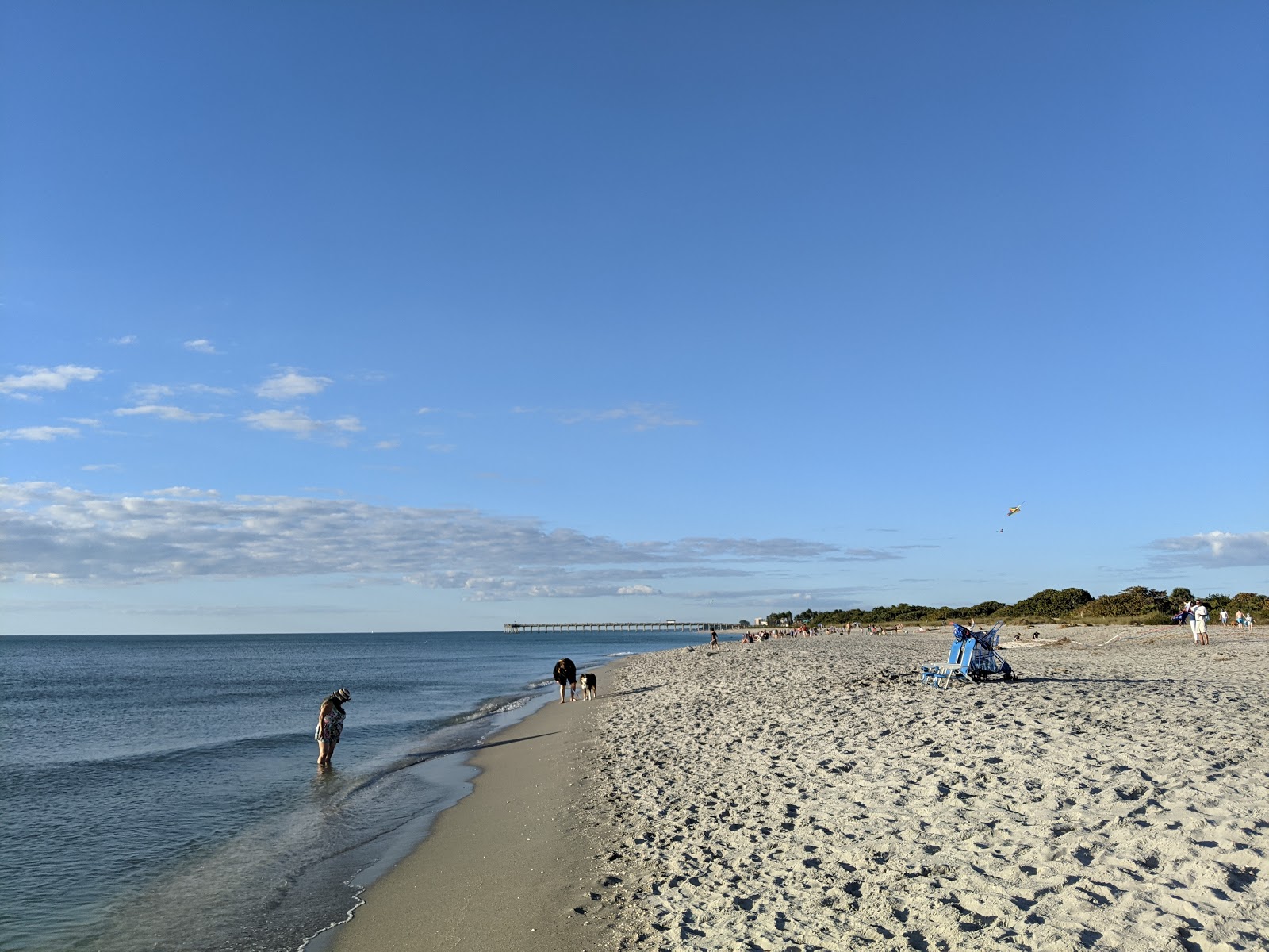 Foto van Caspersen beach met recht en lang