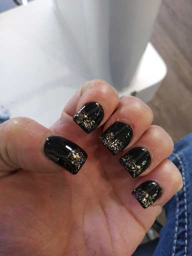 L L Nails