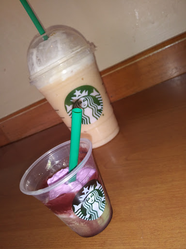 Coffee Shop «Starbucks», reviews and photos, 7011 Miami Ave, Madeira, OH 45243, USA