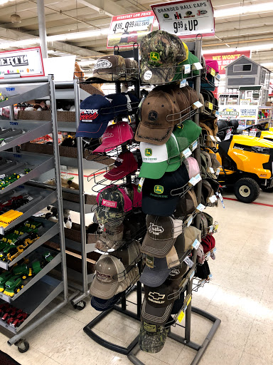 Home Improvement Store «Tractor Supply Co.», reviews and photos, 1550 Whitehall Rd, Muskegon, MI 49445, USA