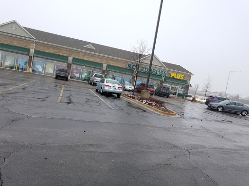 Pet Supply Store «Pet Supplies Plus», reviews and photos, 180 N Randall Rd, North Aurora, IL 60542, USA