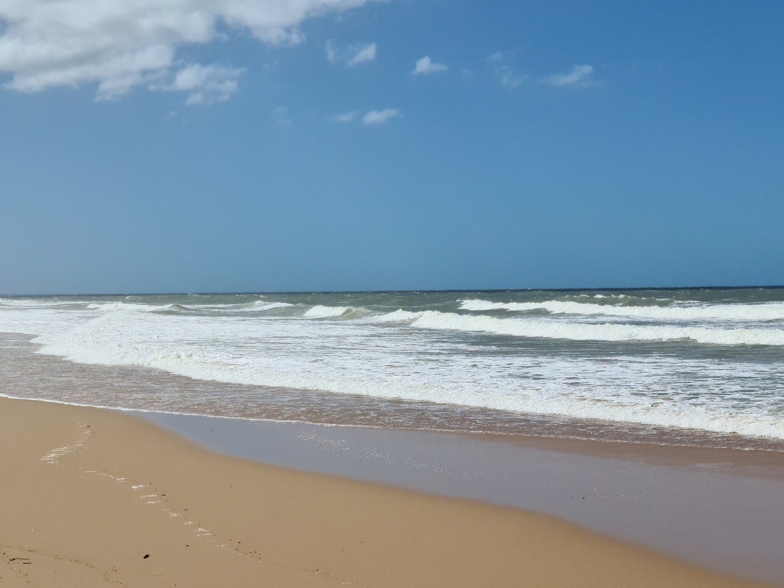 Photo de Rules Beach avec l'eau cristalline de surface