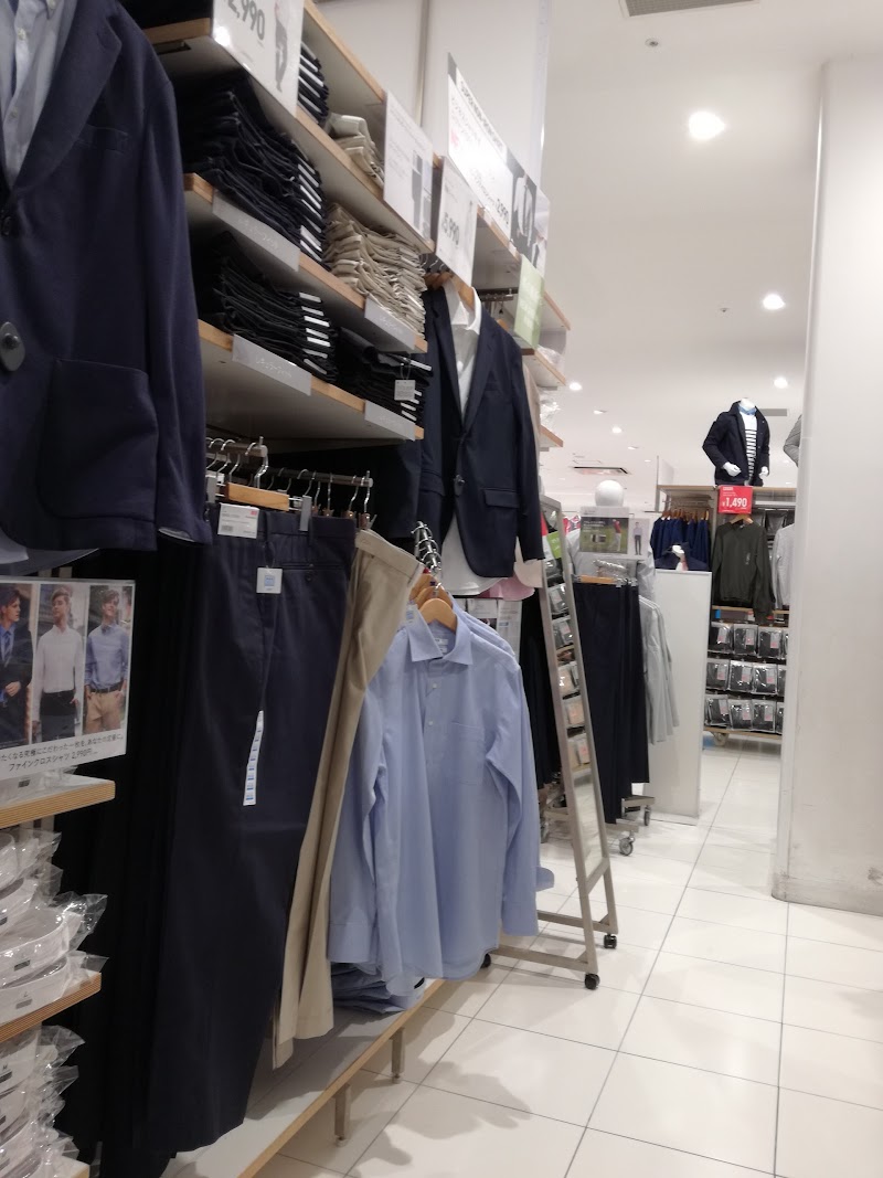 ユニクロ ラゾーナ川崎店 神奈川県川崎市幸区堀川町 衣料品店 グルコミ