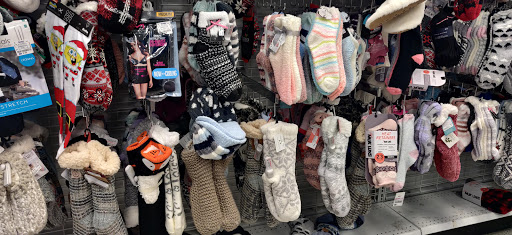 Clothing Store «Ross Dress for Less», reviews and photos, 902 Sepulveda Blvd, Harbor City, CA 90710, USA