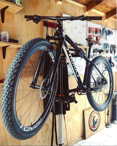 Hoowin Taller de Bicis/Bike Shop