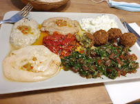 Plats et boissons du Restaurant libanais Le petit falafel à Paris - n°20
