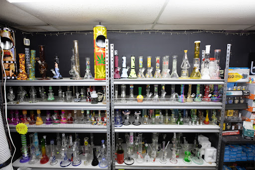 Tobacco Shop «Amsterdam Smoke Shop», reviews and photos, 510 W Court St, Seguin, TX 78155, USA