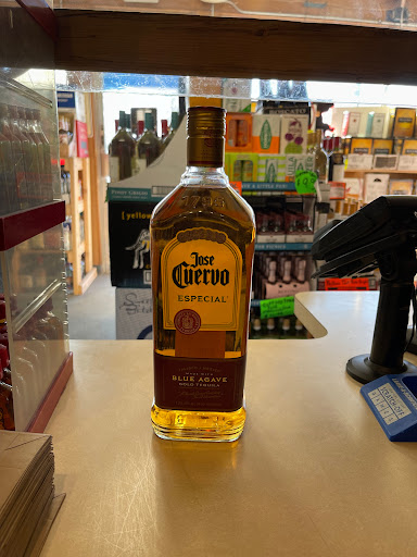 Liquor Store «K C Liquors», reviews and photos, 425 North St, Middletown, NY 10940, USA