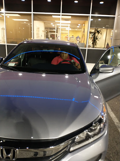 Toyota Dealer «Miller Toyota of Anaheim», reviews and photos, 1331 N Euclid St, Anaheim, CA 92801, USA