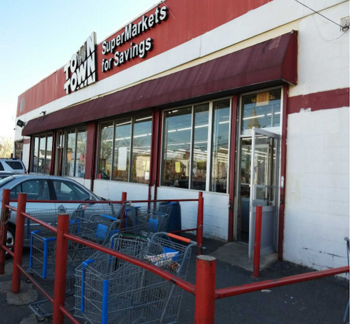 Grocery Store «C-Town Supermarkets», reviews and photos, 120 Clinton Ave, Newark, NJ 07114, USA