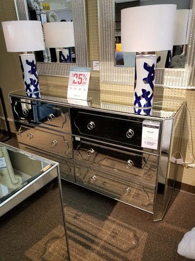 Furniture Store «Value City Furniture», reviews and photos, 2720 N Mall Dr, Virginia Beach, VA 23452, USA