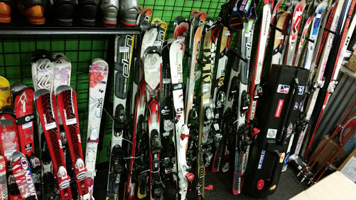 Sporting Goods Store «Play It Again Sports Evanston», reviews and photos, 1908 Dempster St, Evanston, IL 60202, USA