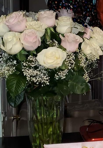 Florist «Washington Florist Inc», reviews and photos, 565 Broad St, Newark, NJ 07102, USA
