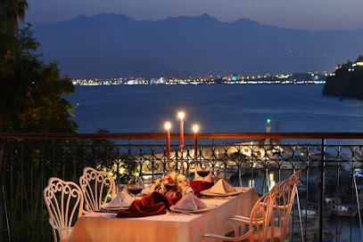 Vista Restaurant - Selçuk, Mermerli Sokak, Kaleiçi No:5, 07100 Muratpaşa/Antalya, Türkiye