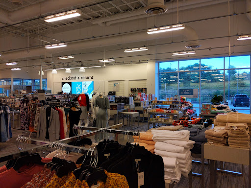 Department Store «Nordstrom Rack at The Block Northway», reviews and photos, 8031 McKnight Rd, Pittsburgh, PA 15237, USA