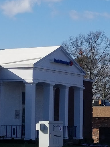 Bank of America (with Drive-thru ATM)