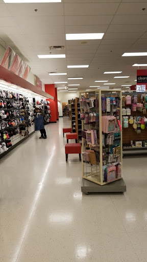 Department Store «T.J. Maxx», reviews and photos, 25 Robert Dr, South Easton, MA 02375, USA