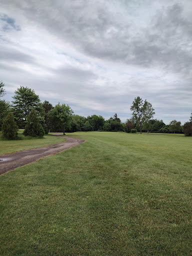 Golf Course «Glen Oaks Golf Course», reviews and photos, 30500 W 13 Mile Rd, Farmington Hills, MI 48334, USA