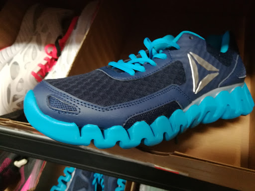 Shoe Store «Reebok Outlet», reviews and photos, 6974 Gateway Blvd E, El Paso, TX 79915, USA