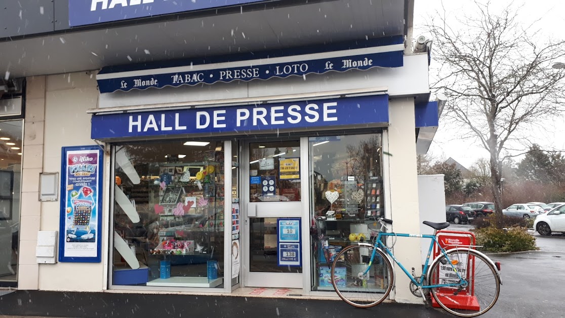 Hall De Presse à Saint-Cyr-sur-Loire