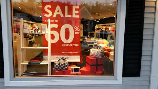 Shopping Mall «Lee Premium Outlets», reviews and photos, 17 Premium Outlet Blvd, Lee, MA 01238, USA