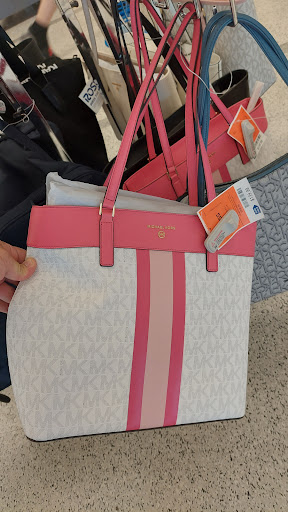 Shopping Mall «NorthOaks Shopping Center», reviews and photos, Farm to Market 1960 Rd W & Breck St, Houston, TX 77066, USA