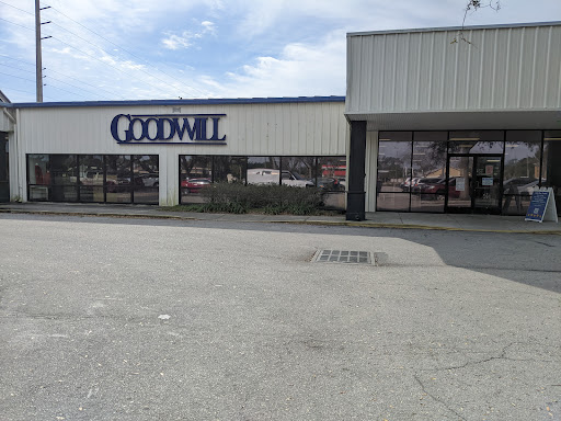 Variety Store «Goodwill», reviews and photos