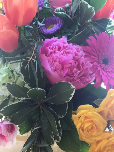 Florist «City Line Florist», reviews and photos, 2978 Nichols Ave, Trumbull, CT 06611, USA