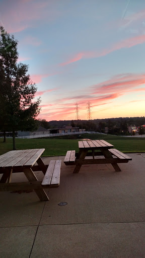 Recreation Center «Seven Hills Recreation Center», reviews and photos, 7777 Summit View Dr, Seven Hills, OH 44131, USA