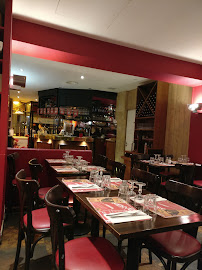 Atmosphère du Restaurant de spécialités du sud-ouest de la France Chez Papa à Paris - n°19