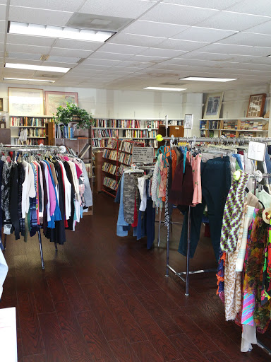 Thrift Store «Kiwanis Club Thrift Store», reviews and photos, 652 Del Prado Blvd N, Cape Coral, FL 33909, USA