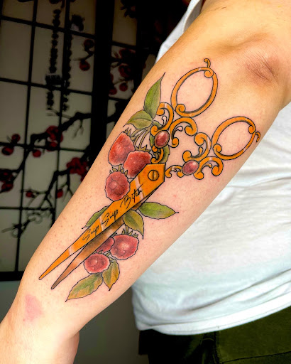 Explore design ideas tattoo, creative tattoo ideas in Southampton, available at Le Uke Tattoo Studio