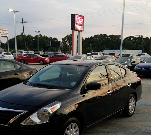 Car Dealer «Royal Nissan», reviews and photos, 9325 Airline Hwy, Baton Rouge, LA 70815, USA