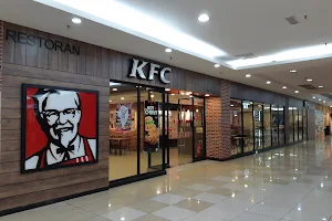 KFC Dataran Pahlawan image