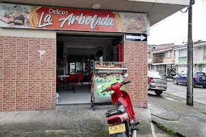 Delicias La Arboleda image