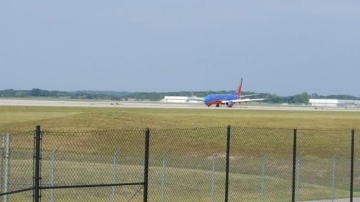 Tourist Attraction «Gerald R. Ford International Airport Viewing Area», reviews and photos, 4910 Kraft Ave SE, Grand Rapids, MI 49512, USA