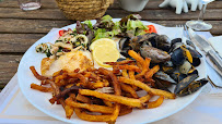 Plats et boissons du Restaurant Le Cabanon du Pêcheur à Saint-Vivien-de-Médoc - n°3