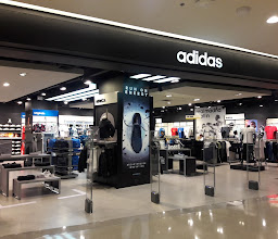 adidas Sports Performance, Siam Discovery photo