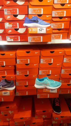 Shoe Store «Rack Room Shoes», reviews and photos, 245 King St, Charleston, SC 29401, USA