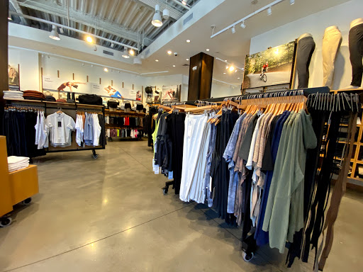 Sportswear Store «lululemon», reviews and photos, 600 S Main St, Greenville, SC 29601, USA