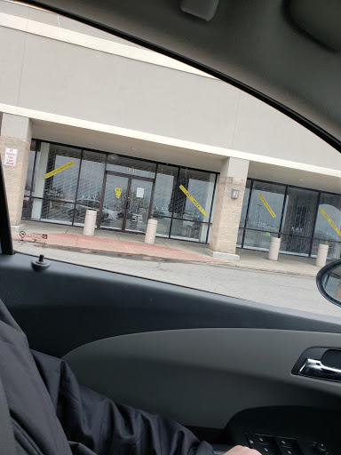 Jewelry Store «Kay Jewelers», reviews and photos, 4305 Genesee Valley Plaza Rd, Geneseo, NY 14454, USA