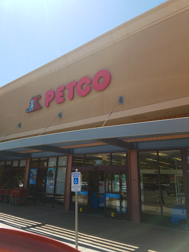 Pet Supply Store «Petco Animal Supplies», reviews and photos, 10190 W McDowell Rd, Avondale, AZ 85323, USA
