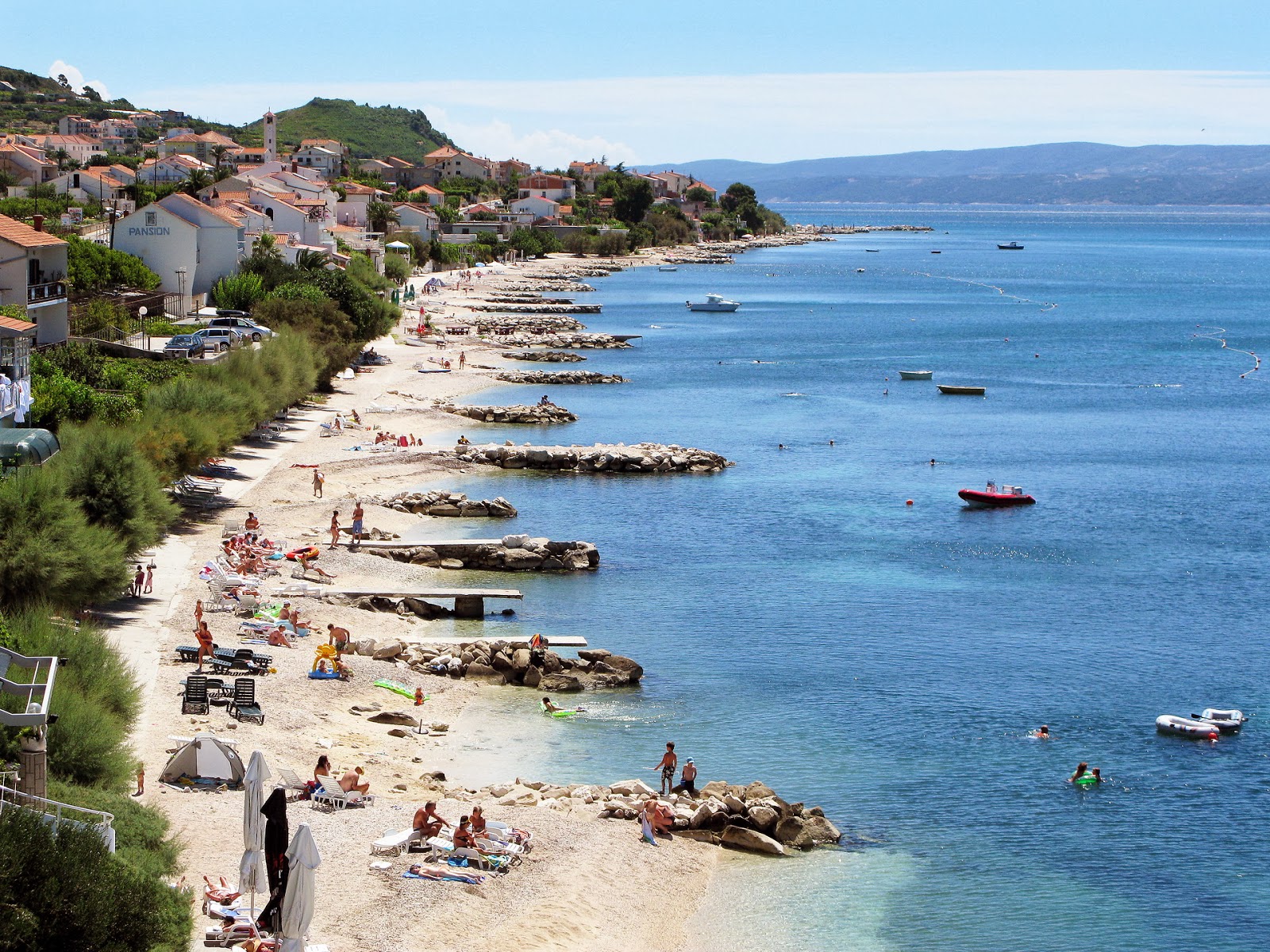 Photo de Podstrana beach avec un niveau de propreté de très propre