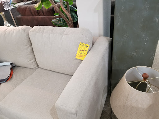 Furniture Store «Furniture & Mattress Discounters», reviews and photos, 2388 N Alma School Rd, Chandler, AZ 85224, USA