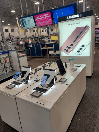 Electronics Store «Best Buy», reviews and photos, 1417 Golden Gate Blvd, Mayfield Heights, OH 44124, USA