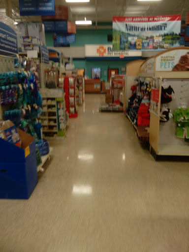 Pet Supply Store «PetSmart», reviews and photos, 17180 Mercantile Blvd, Noblesville, IN 46060, USA