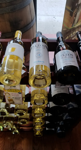 Liquor Store «Nostrand Wines & Liquors», reviews and photos, 549 Nostrand Ave, Brooklyn, NY 11216, USA