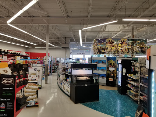 Pet Supply Store «Petco Animal Supplies», reviews and photos, 7040 Valley Creek Plaza, Woodbury, MN 55125, USA